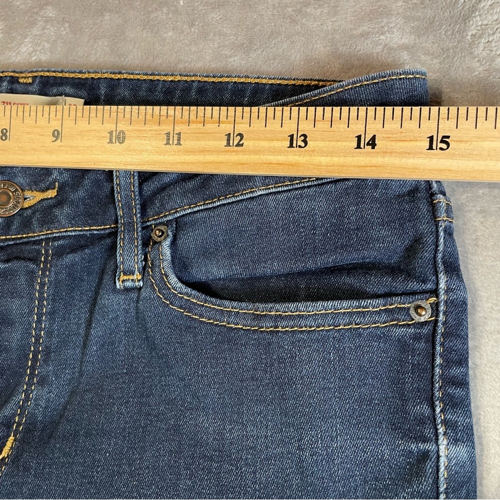 Levi’s 711 Skinny Medium Wash Blue Jeans Women’s Size 29 - Picture 7 of 14